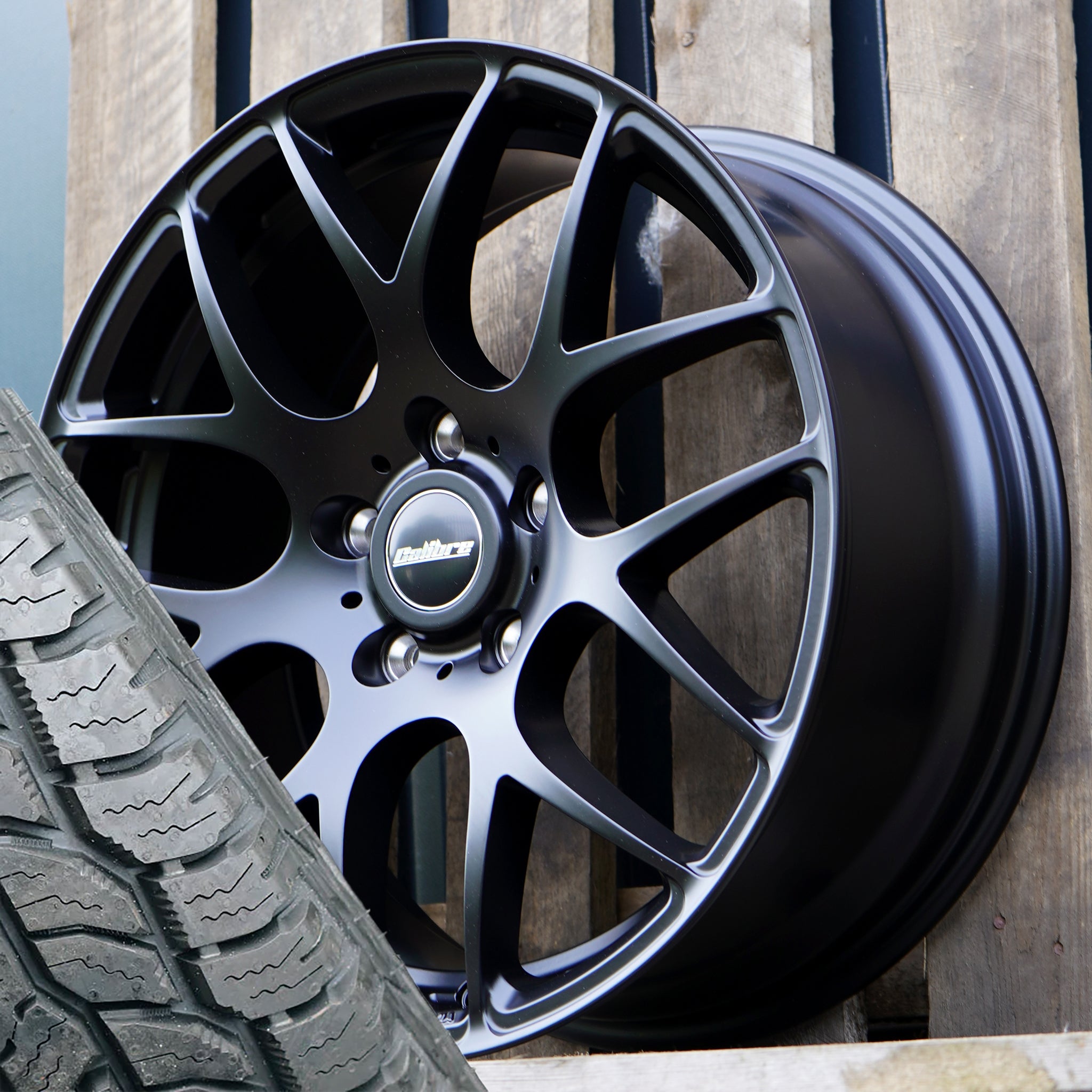 Calibre Exile-R 18" Wheel & Tyre Package for Volkswagen Transporter T6 (2015+)